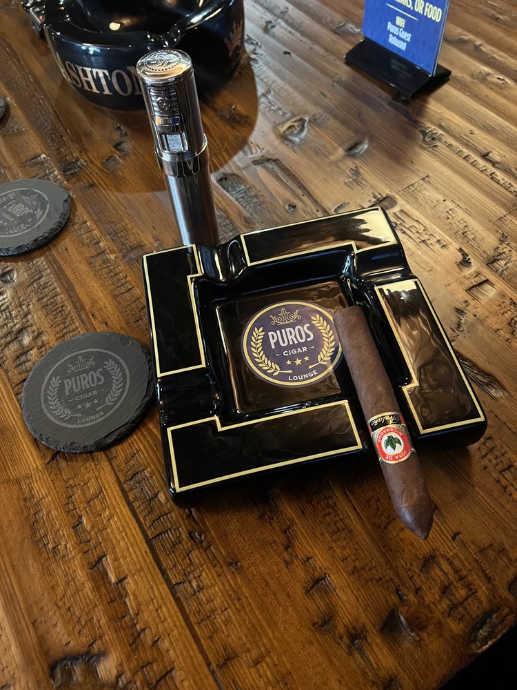Puros Cigar Lounge