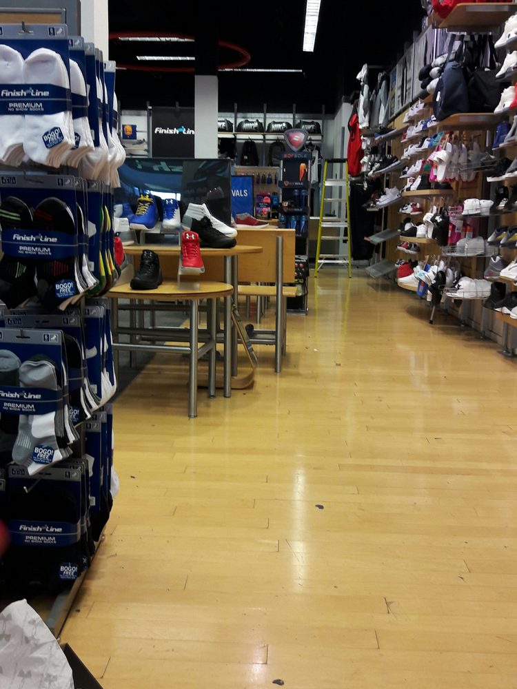 Finish Line CLOSED Shoe Stores 390 Southland Mall, Hayward, CA Phone Number Yelp