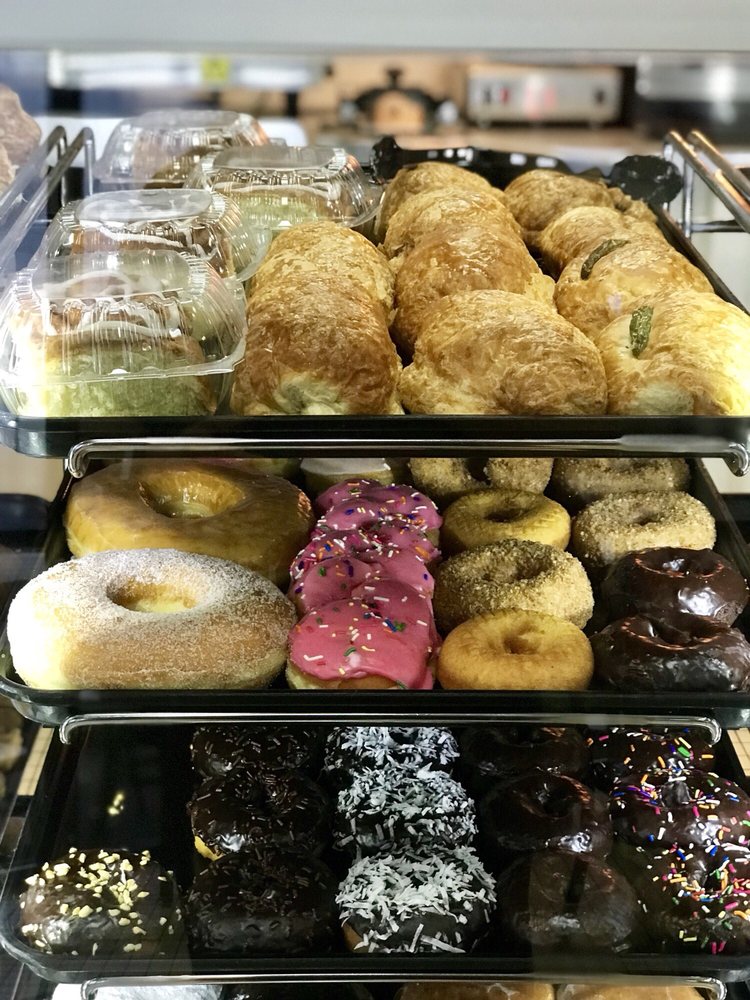 Winchell’s Donut House 25 Photos & 23 Reviews Donuts 2727 Manhattan Beach Blvd, Redondo