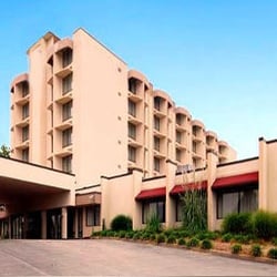 Ramada St Louis Airport Hotels 9600 Natural Bridge Rd Saint Photo Of Ramada St Louis Airport Saint Mo United States