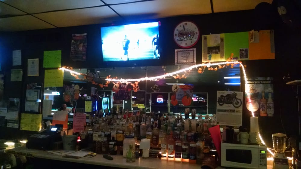 JDs Cues & Brews Dive Bars 2256 N Grand Ave E, Springfield, IL