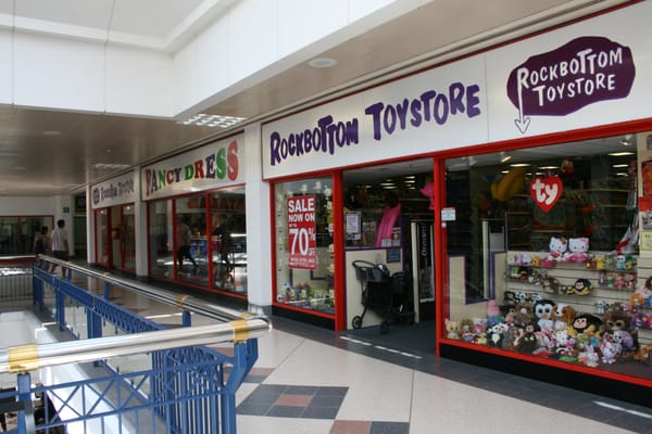 Place Details Find 3 Store in SOUTHAMPTON, SO Get contact details, videos, photos, opening times and map directions. Search for local Mobile Phone Repairs near you on Yell. Find 3 Store in SOUTHAMPTON, SO Get contact details, videos, photos, opening times and map directions. Search for local Mobile Phone Repairs near you on Yell.