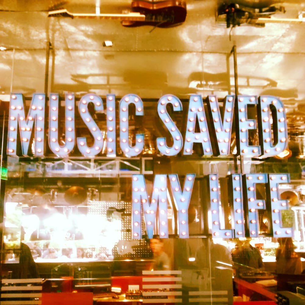 Johnny B. Good 225 Photos & 88 Reviews Bars Av. Alicia Moreau de