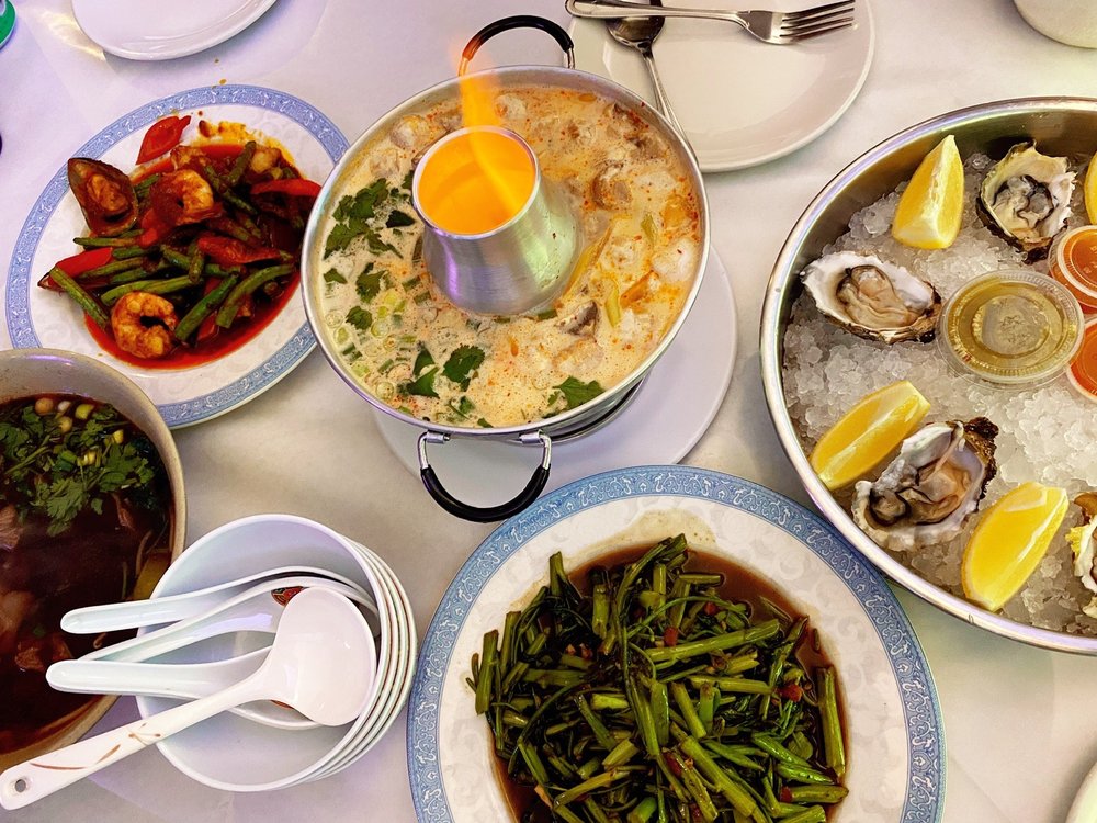 Tumnak Thai Food & Pho