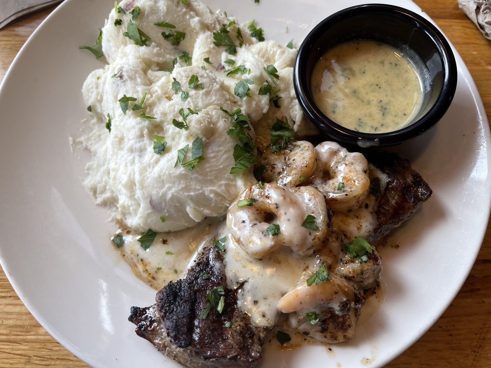 Applebee's Grill + Bar