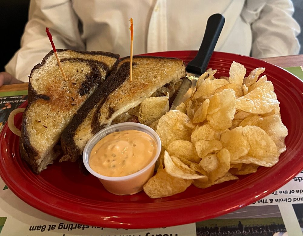 Christie's Downtown Pub & Grill