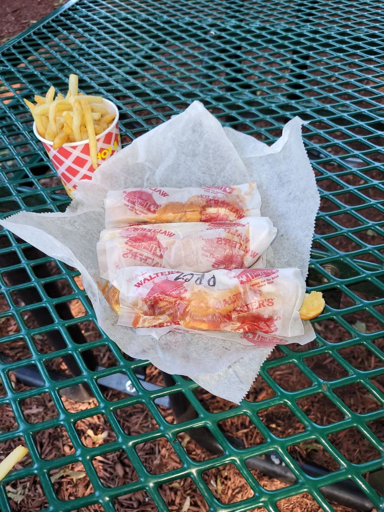 Walter's Hot Dogs