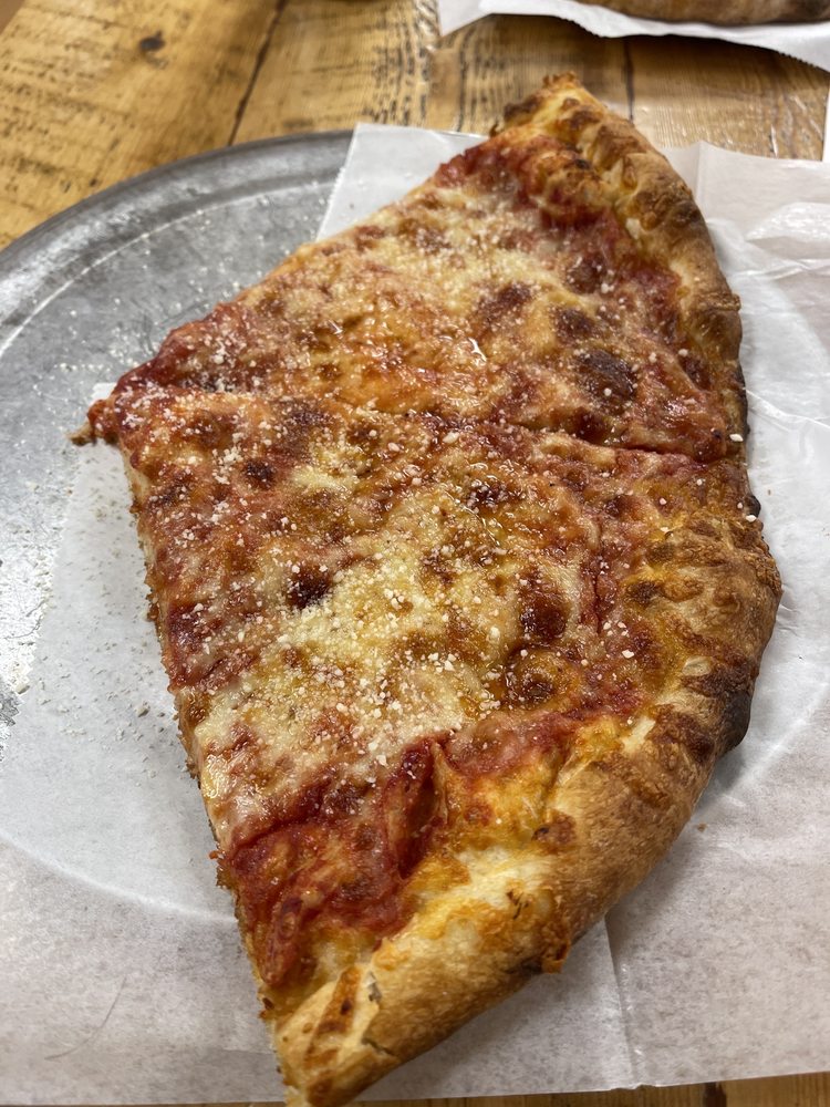 The Original Giovanni’s Pizza on 5th Ave