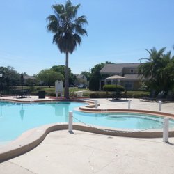 moncler isles apts moncler isles apts