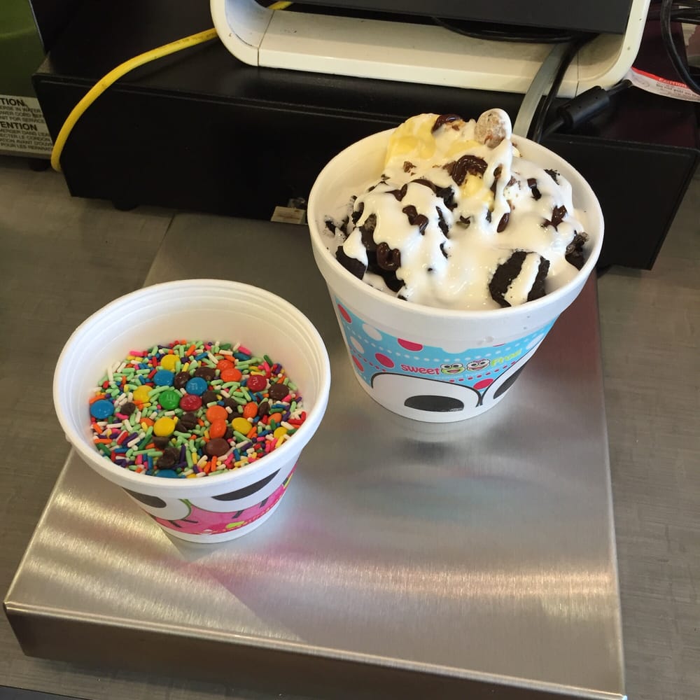 Sweet Frog Ice Cream & Frozen Yogurt 22982398 N Franklin St