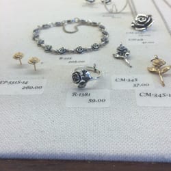 James Avery Jewelry 1207 N Lp 1604 W San Antonio Tx Photo Of James Avery Jewelry San Antonio Tx United States This Rose