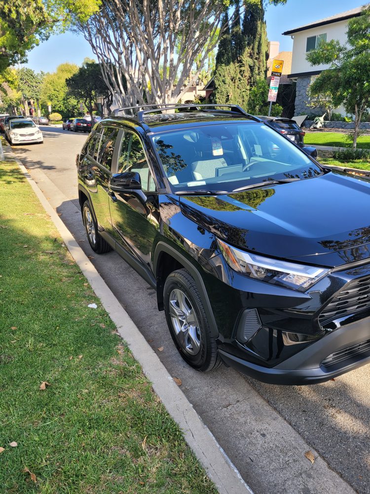 AutoLux Sales and Leasing