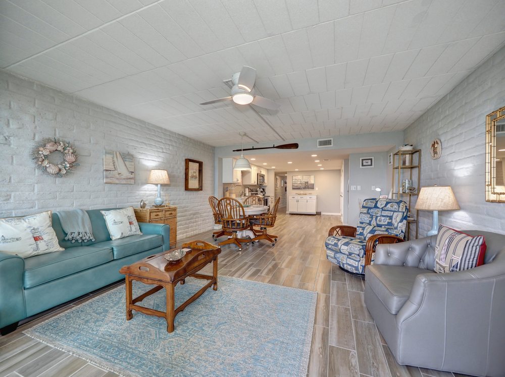 Coral Cay Condominiums