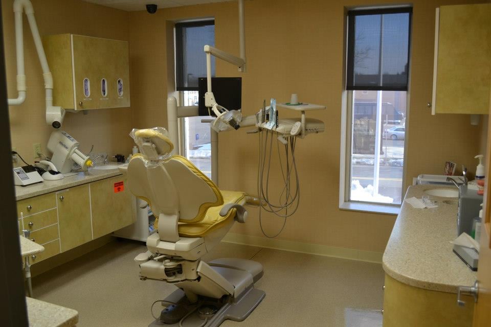 Baystate Dental Of West Springfield 18 Photos General Dentistry 93 Van Deene Ave, West