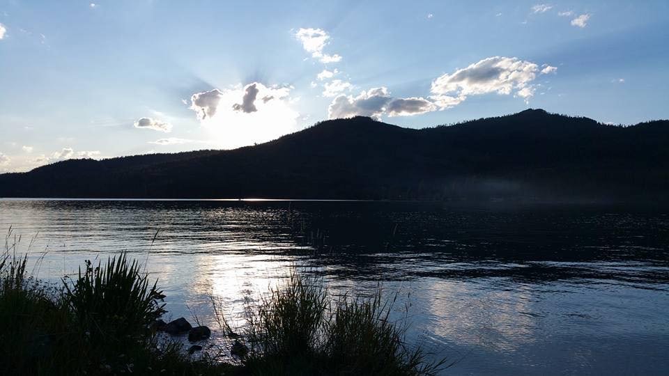 Willow Bay Marina and Resort American (New) 520 Willow Bay Rd