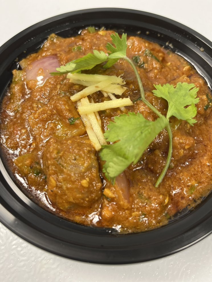 Curry Me Out