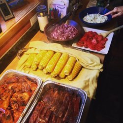 Sd Queen Bar B Q 42 Photos 88 Reviews Barbeque 1130 W Sd Queen Bar B Q 42 Photos 88 Reviews Barbeque 1130 W Walnut St Bronzeville Milwaukee Wi Restaurant Phone Number Yelp