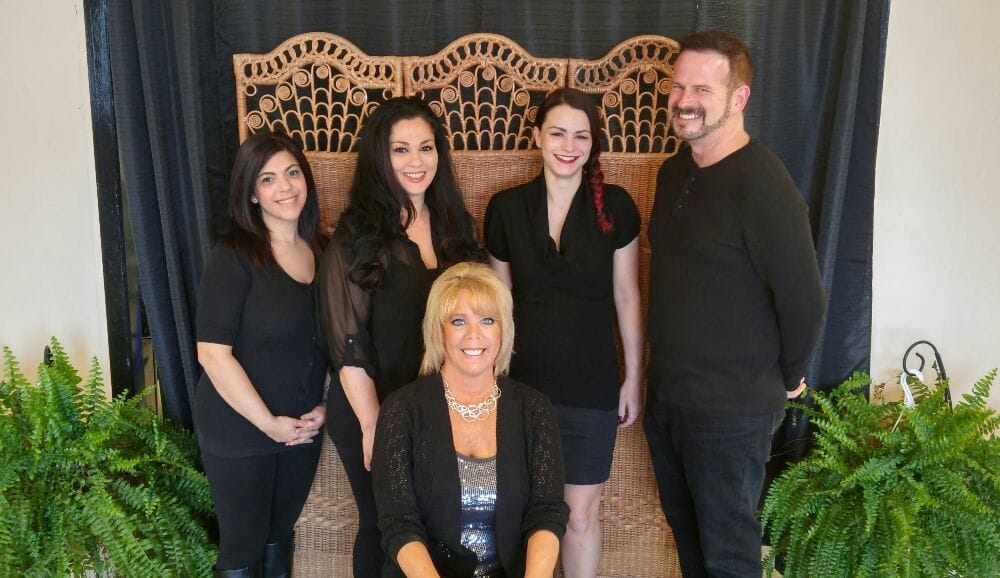 Cut & Cilps Salon