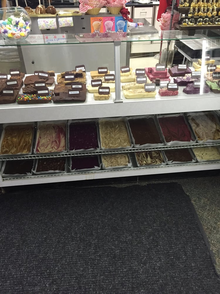 The Fudge Pot 15 Photos & 16 Reviews Gift Shops 515 1st Ave
