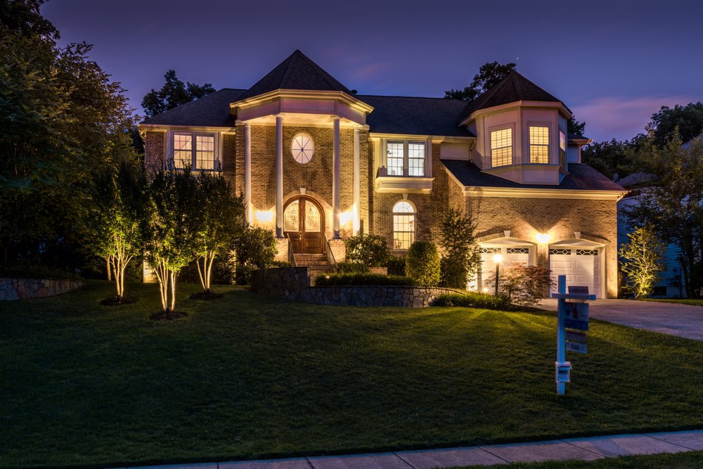 Robert Caines-RE/MAX Select Properties
