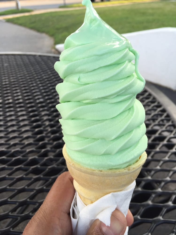 The Ice Cream Station Ice Cream & Frozen Yogurt 409 Broadway St