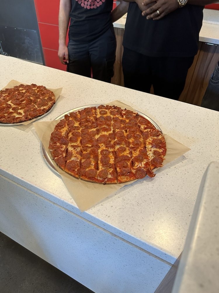 Donatos Pizza Donatos Pizza