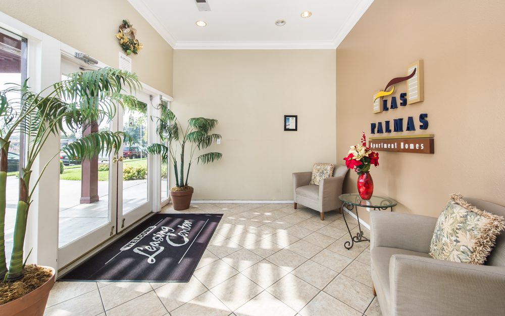 Las Palmas Apartment Homes