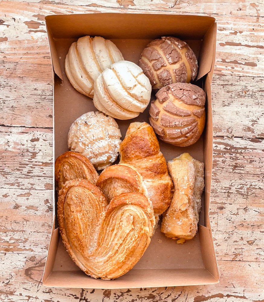 La Monarca Bakery & Cafe La Monarca Bakery & Cafe