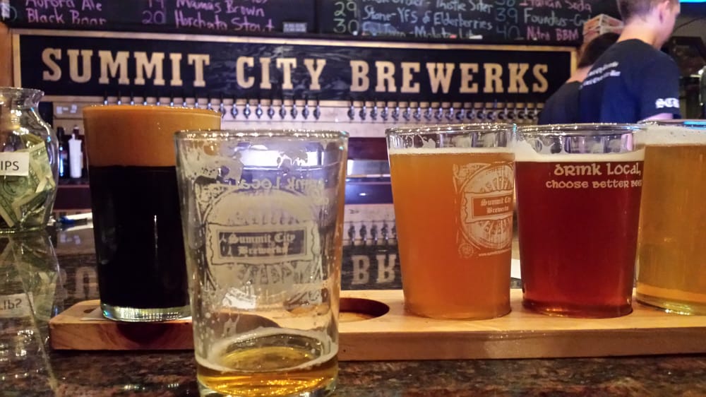 Summit City Brewerks 19 Photos & 31 Reviews Bars 1501 E Berry St