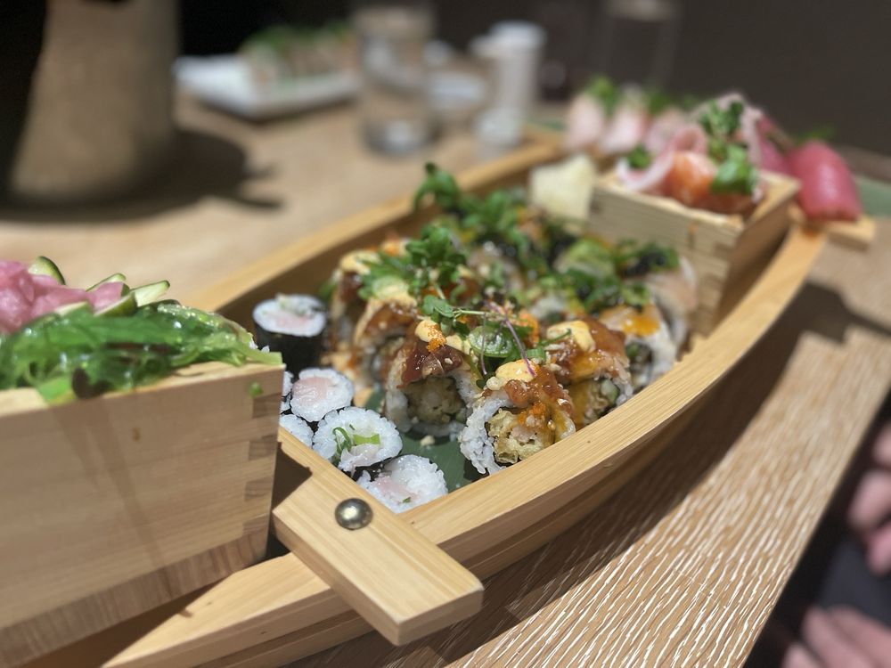 SHIMA Sushi & Champagne