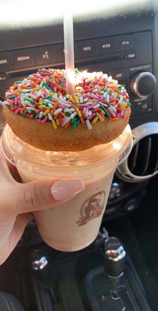 Happy Donuts