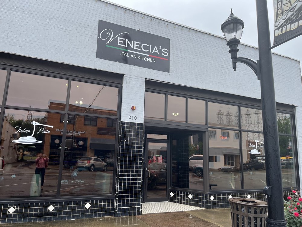 Venecia's Italian Kitchen