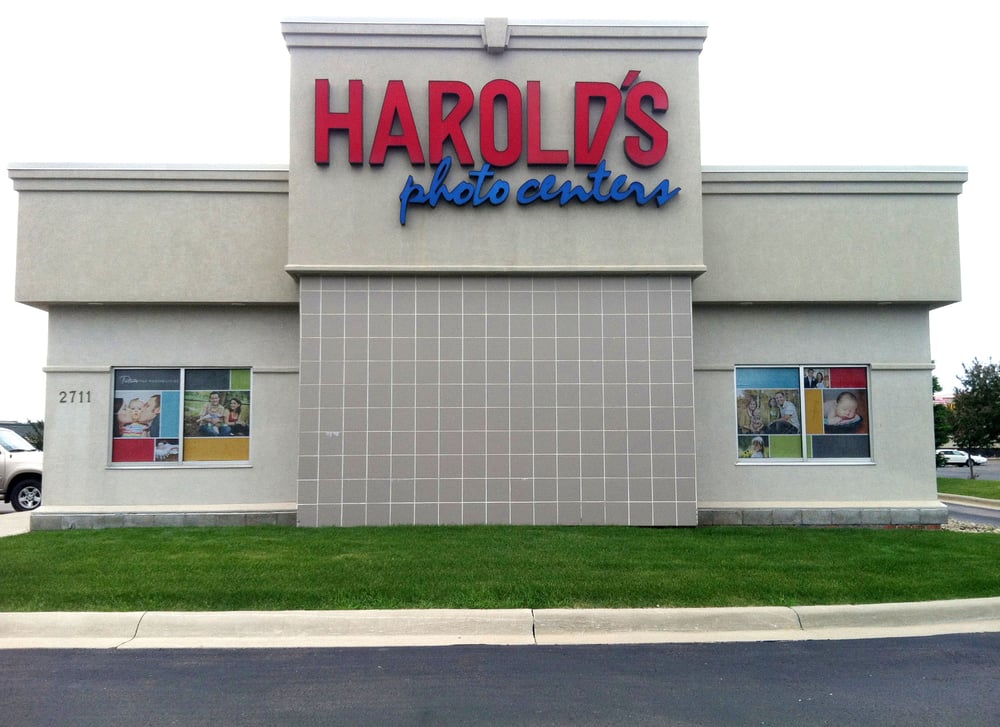 Harold’s Photo Experts CLOSED Photography Stores & Services 2711
