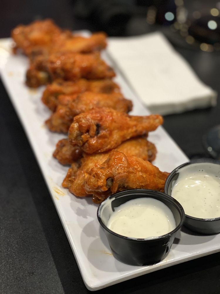 Undefeated Winghouse