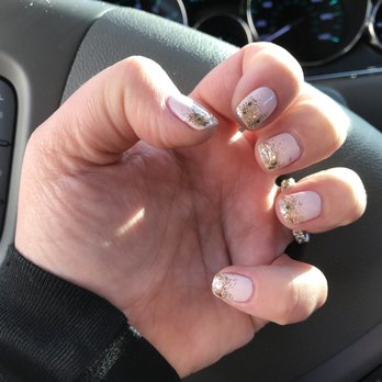 Holiday Nails 218 Photos 352 Reviews Nail Salons 14918 1 2 Photo Of Holiday Nails Los Angeles Ca United States