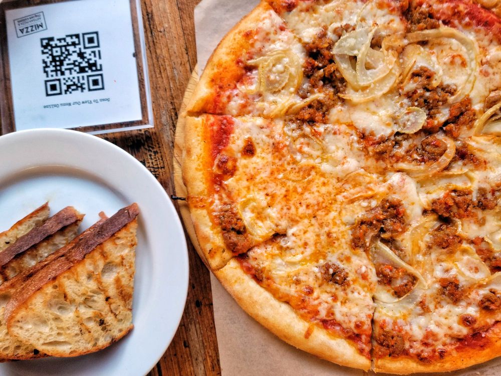 Pizza Mizza Parlor and Arcade
