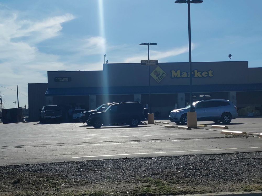 Lowe's Market-Nixon