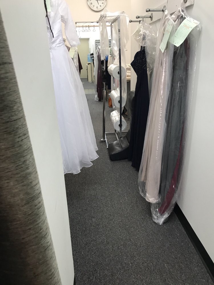 Aa Alterations 30 Reviews Sewing 2110 W Aa Alterations 30 Reviews Sewing 2110 W Slaughter Ln Cherry Creek Austin Tx Phone Number Yelp