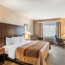 Comfort Inn Suites 20 Photos 45 Reviews Hotels 13700