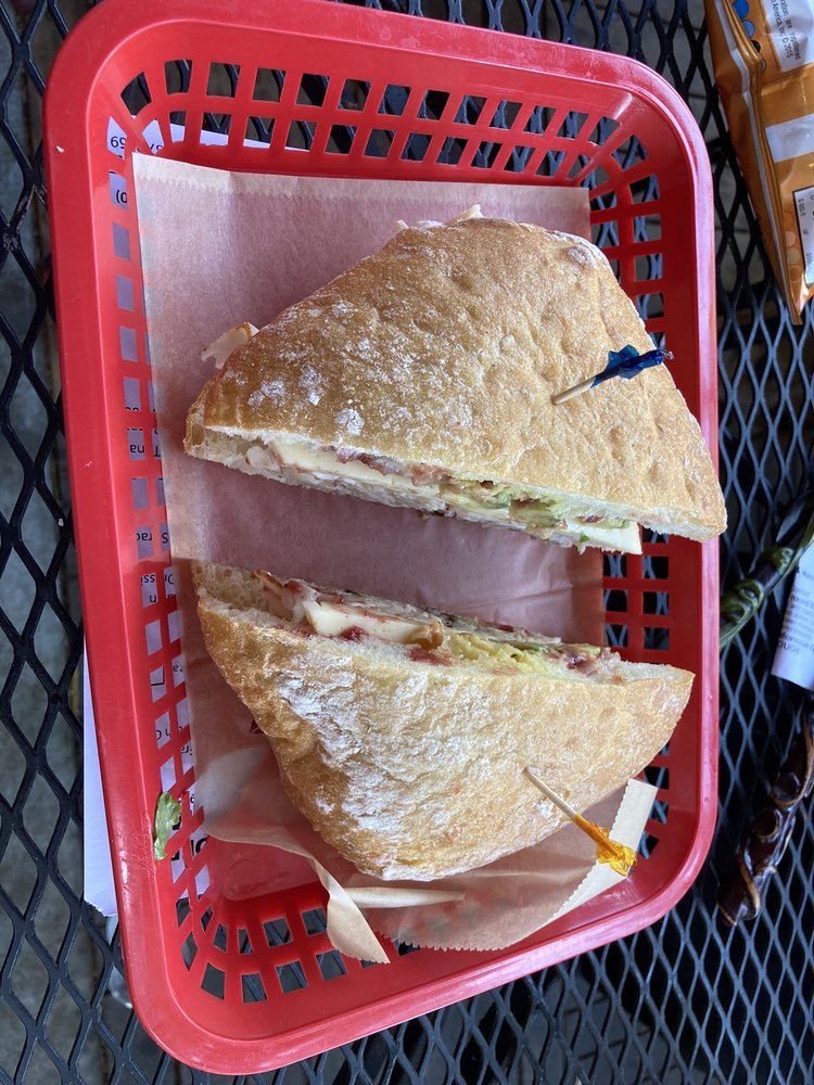 Luigi's Deli