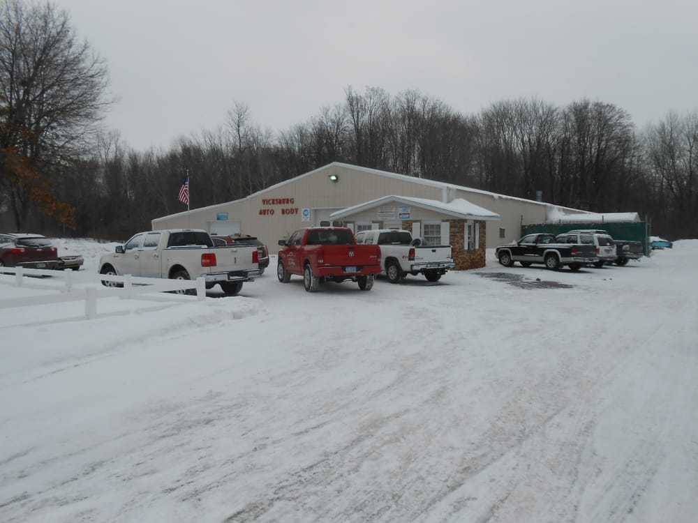 Vicksburg Auto Body Body Shops 522 N Spruce St, Vicksburg, MI
