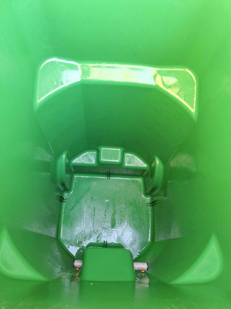 D & R Trash Bins Cleaning Solutions