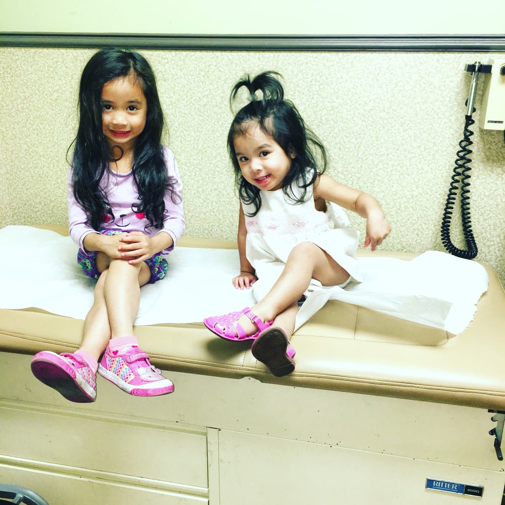 image of business Elizabeth L Reyes, MD