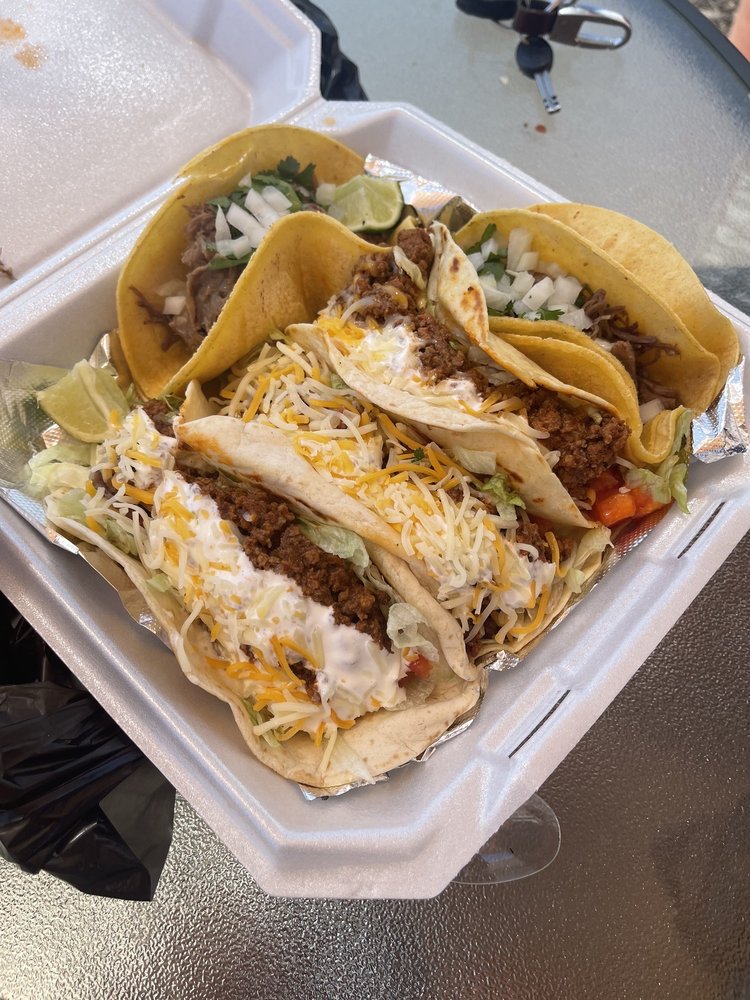 Tacos Y Mas