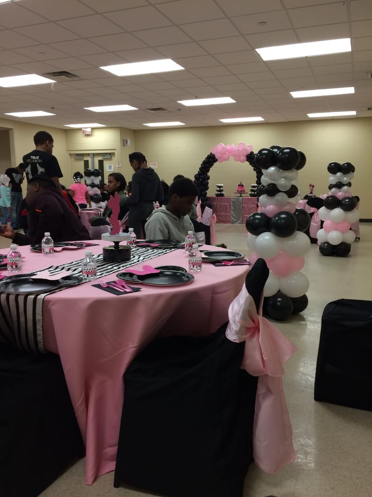 Minnie Mouse In Paris Party Theme Yelp