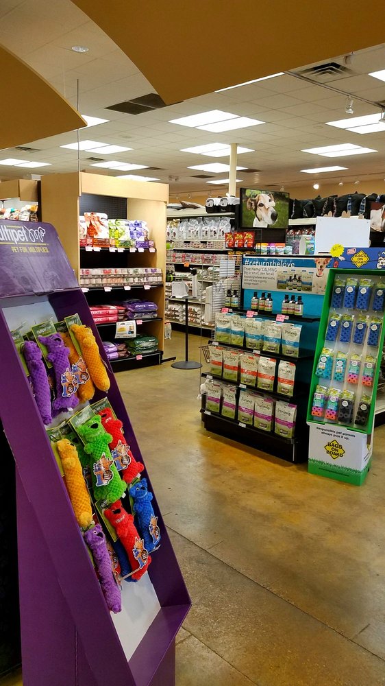 Feeders Supply Pet Stores 2236 Holiday Manor Ctr, Brownsboro