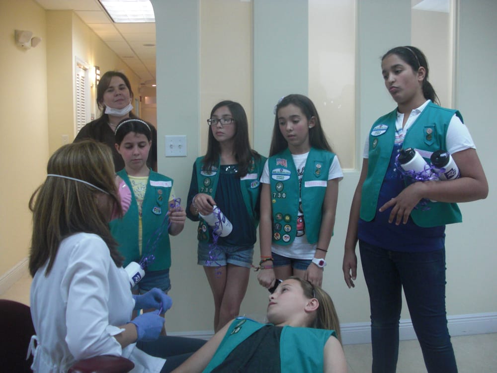 image of business Rossana Hoyos, DDS