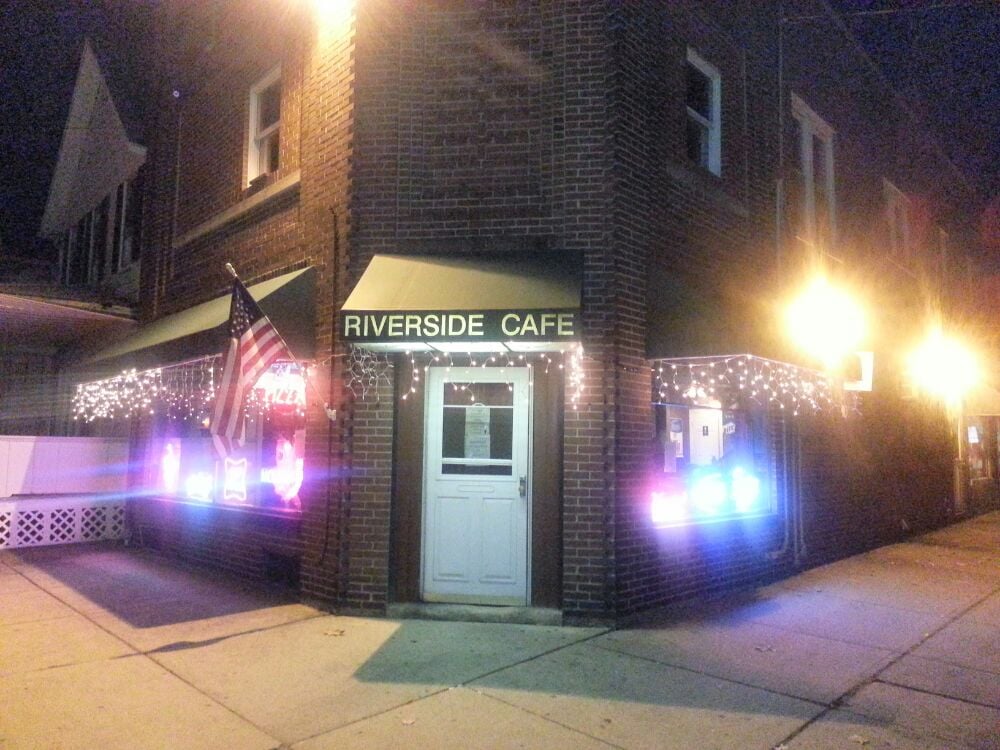 Riverside Cafe