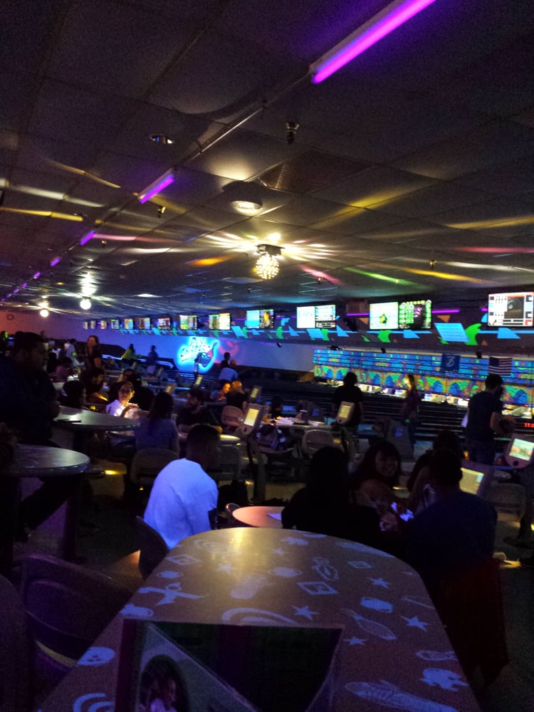 Pin Chasers 46 Photos & 44 Reviews Venues & Event Spaces 5555 W