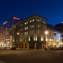 Milwaukee Marriott Downtown 76 Photos 56 Reviews Hotels 323 Photo Of Milwaukee Marriott Downtown Wi United States The New